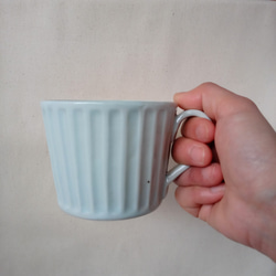 白磁しのぎマグカップ　大きめ　カフェオレ　スープカップにも　シンプル　ナチュラル 5枚目の画像