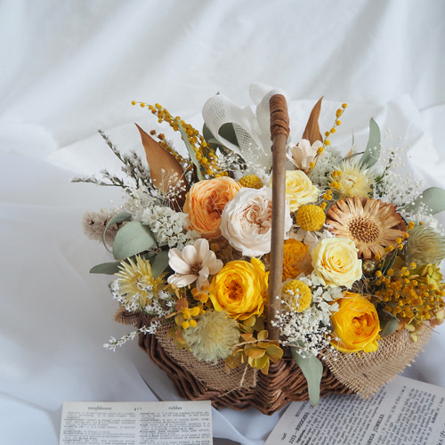 ナチュラルイエローの花かご プリザーブドフラワーバスケット ナチュラルイエローの花かご プリザーブドフラワーバスケット
