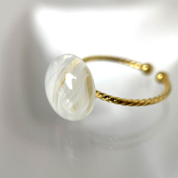 レースガラスの指輪 オパールホワイト（白） リング【春色新作2023】 6枚目の画像