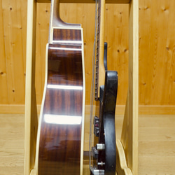 【オーダー品】手作り木工　木製ギタースタンド （オーク） ２本掛け 3枚目の画像