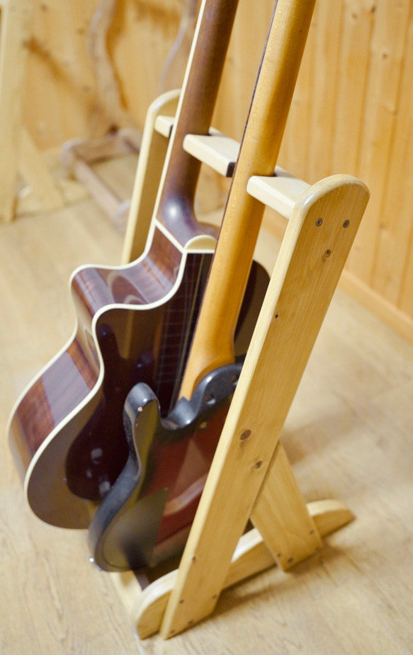 【オーダー品】手作り木工　木製ギタースタンド （オーク） ２本掛け 5枚目の画像