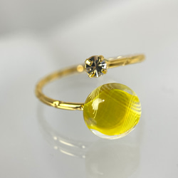 レースガラスのフォークリング ミモザイエロー（黄）指輪【春色新作2023】 4枚目の画像