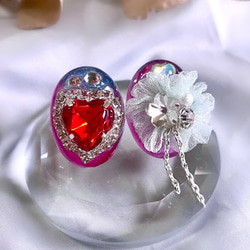 glass oval jewelry strawberry heart Earrings 1枚目の画像