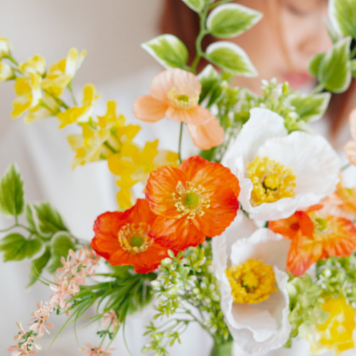 即納可能】ビタミンカラーの韓国風クラッチブーケ ブーケ ahflowers