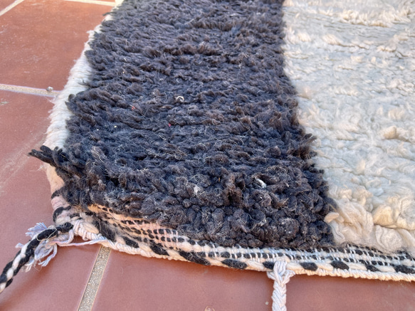 モロッコ　ブジャド ラグ　カーペット　絨毯　ベニワレン アジラル 7枚目の画像