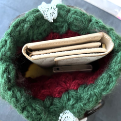 ほっこりいちごの手編みバッグ 4枚目の画像