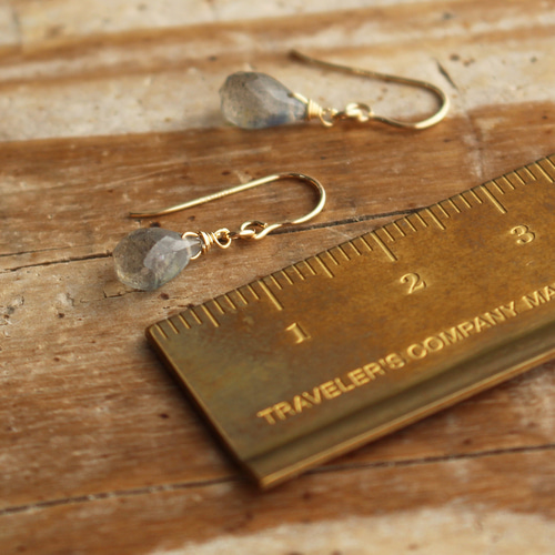 ラブラドライトのピアス（K14GF）✨ブルーのシラー*が神秘的✨ ピアス