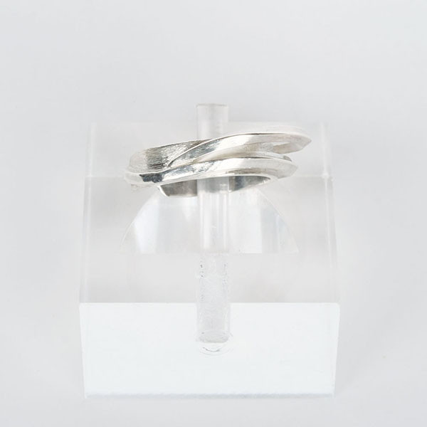 紅女　シルバーシングルイヤーカフ（アシンメトリー　2ライン）