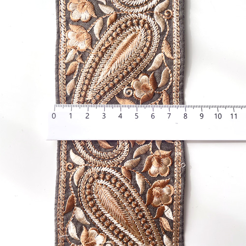 110 【 幅：8cm 】 インド刺繍リボン ブラウン 布地 ゴールド ベージュ