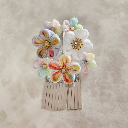 つまみ細工キット☆【自分で作る】重ね丸つまみと小花のかんざし