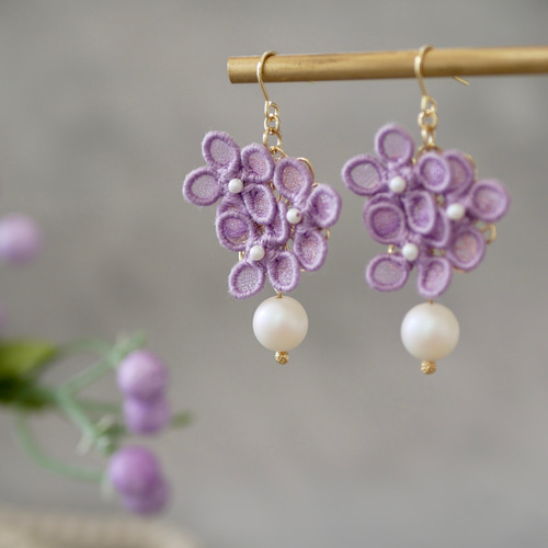 人気の新作掲載】ライラックピアス/イヤリング (受注生産/オーガンジー  