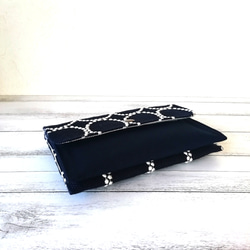 SALE☆ミナペルホネンtamburin刺繍リネンのツインマルチケース/navy× white 4枚目の画像