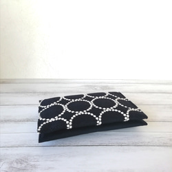 SALE☆ミナペルホネンtamburin刺繍リネンのツインマルチケース/navy× white 7枚目の画像