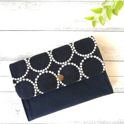 SALE☆ミナペルホネンtamburin刺繍リネンのツインマルチケース/navy× white 1枚目の画像