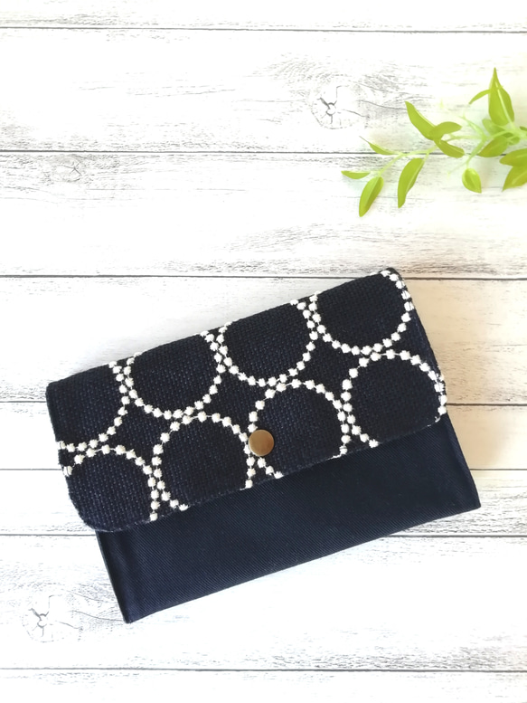 SALE☆ミナペルホネンtamburin刺繍リネンのツインマルチケース/navy× white 8枚目の画像