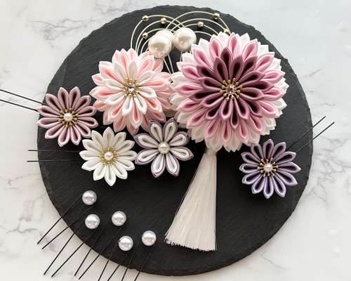 くすみピンク♡サテン♡つまみ細工髪飾り♡結婚式♡卒業式♡謝恩会♡袴