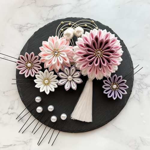 くすみピンク♡サテン♡つまみ細工髪飾り♡結婚式♡卒業式♡謝恩会♡袴