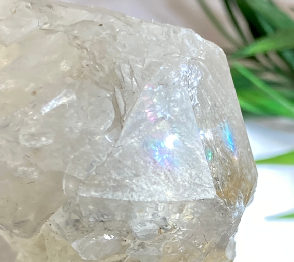 ゴールデンマイカ内包天使のギフトレインボー エレスチャル 骸骨水晶