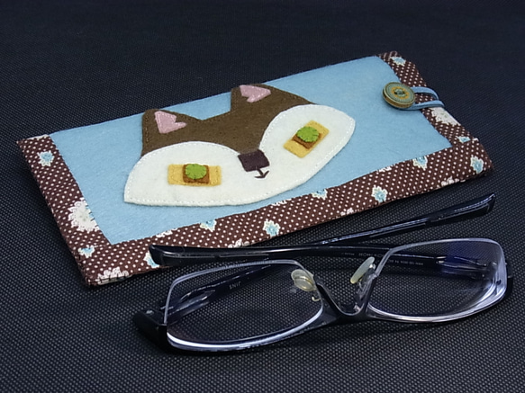 【フェルト素材】羊毛フェルトで作ったキツネさんの眼鏡ケース！ 5枚目の画像