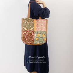 （精選作品）⭐️已售出51件⭐️草莓竊賊拼布威廉·莫里斯皮革手提包 第5張的照片