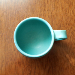 トルコ青マット釉のほっこり丸いマグカップ ＊ ３ 9枚目の画像