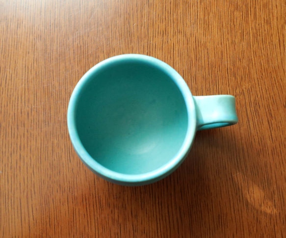 トルコ青マット釉のほっこり丸いマグカップ ＊ ３ 9枚目の画像