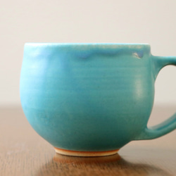 トルコ青マット釉のほっこり丸いマグカップ ＊ ３ 8枚目の画像