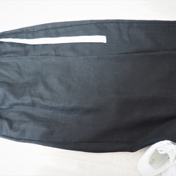 ラップスカート風ワイドパンツ　黒　ソフトでふっくらとした洗いざらし風ワッシャーリネン100％　オールシーズン 8枚目の画像