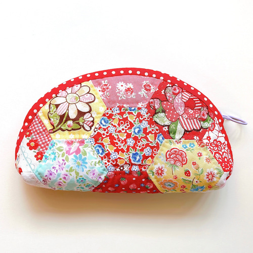作成キット】ヘキサゴンのキルトポーチ☆パッチワークキット