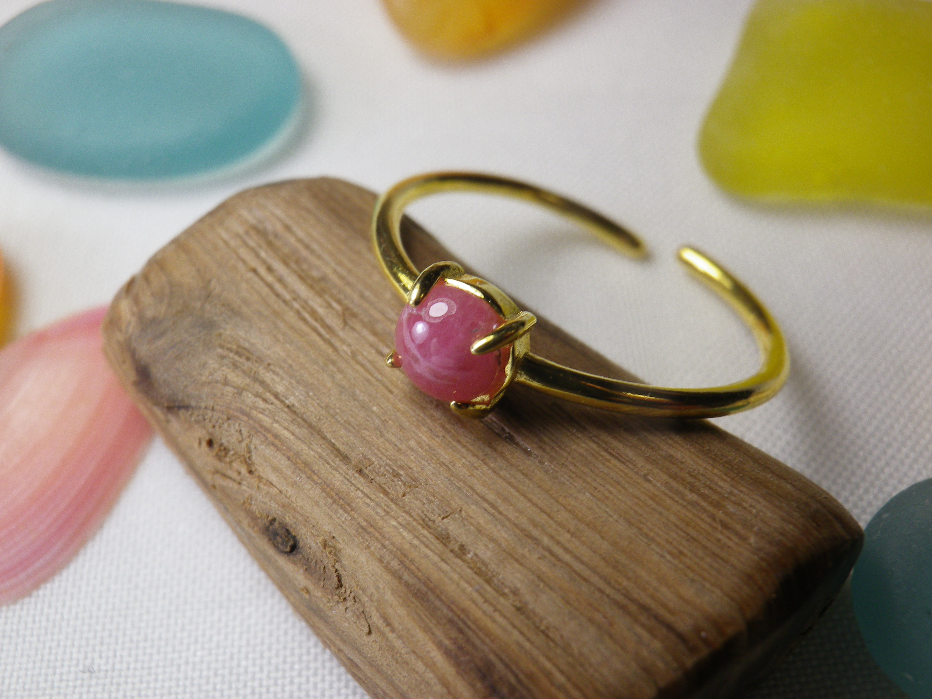 野田玉川鉱山 マリンローズ バラ輝石ロードナイト ペンダント雫　新品　保証書つき バラ輝石の指輪♪岩手県野田玉川鉱山産 4mm台座 マリンローズ