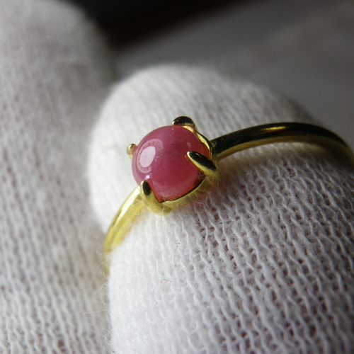 バラ輝石の指輪♪岩手県野田玉川鉱山産 4mm台座 マリンローズ