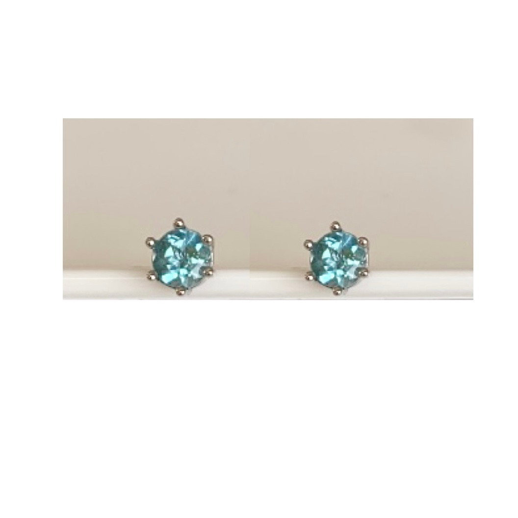 送料無料〈両耳用〉＊天然石アパタイト5mmsilver925スタッドピアス＊▪︎オーダーメイド▪︎受注後作製 4,588円