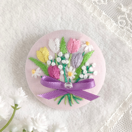 受注制作】パステルカラーのチューリップ花束刺繍ブローチor刺繍
