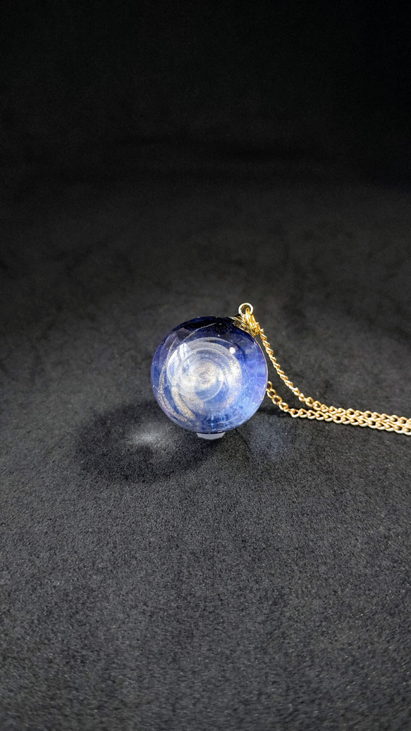 No.588   球体　ネックレス　レジン　雲レジン  レジンアート　宇宙玉 No.567 流れ星 球体 ネックレス レジン 雲レジン レジンアート