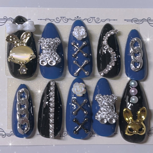 地雷系ネイルチップアーモンドチェーンうさぎゴールドシルバーパール