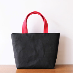 イチゴ 倉敷産帆布使用トートM【受注製作】 トートバッグ TOMOROKO