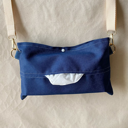 ショルダーティッシュケース サコッシュ 保育士 お散歩 調節できる