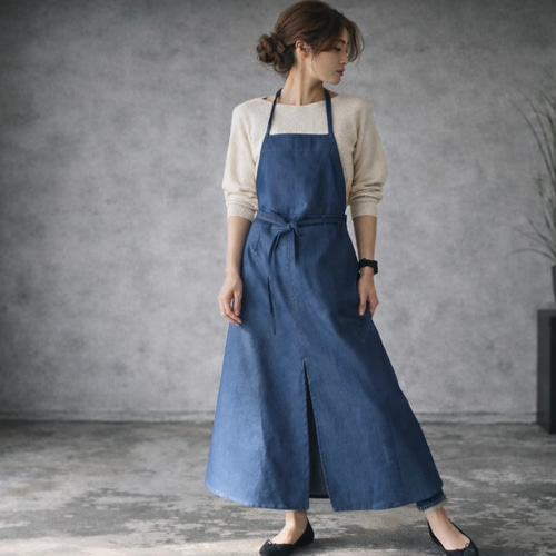 岡山児島デニムで仕立てた、前スリット美シルエットライトオンスソフト