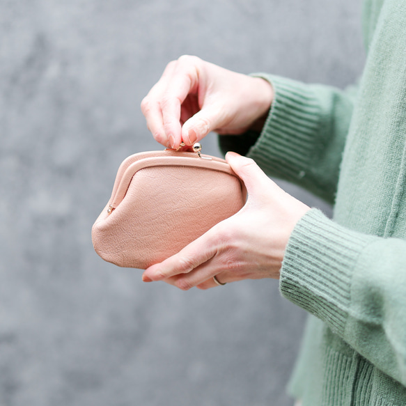 送料無料 小さい財布 革巻き がま口 シュリンクスムース ミニ財布 ガマ口 ガマグチ ペールピンク 桜色 5枚目の画像