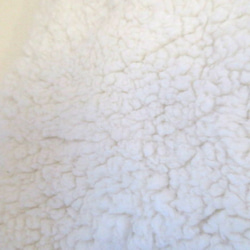 毛茸茸的白貓手提包 第7張的照片