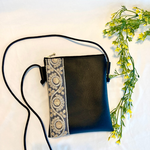 再販インド刺繍 刺繍リボン スマホショルダー スマホポシェット