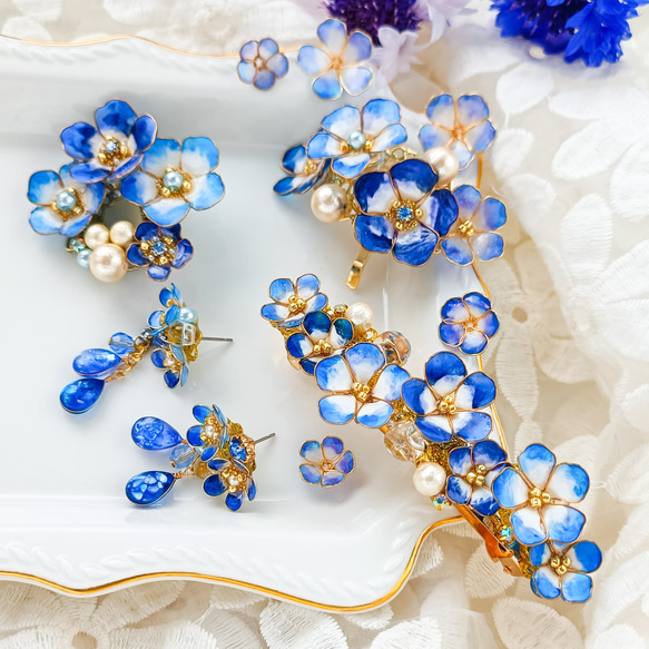 ロイヤルブルー Nemophila 青空の花 ＊ ネモフィラ ＊ ブローチ コットンパール bijoux　 17枚目の画像