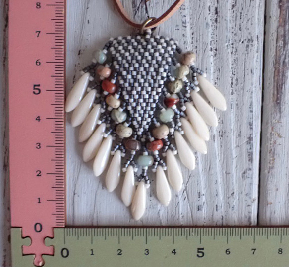 【１点限り】fringe beads necklace - dagger beige 3枚目の画像