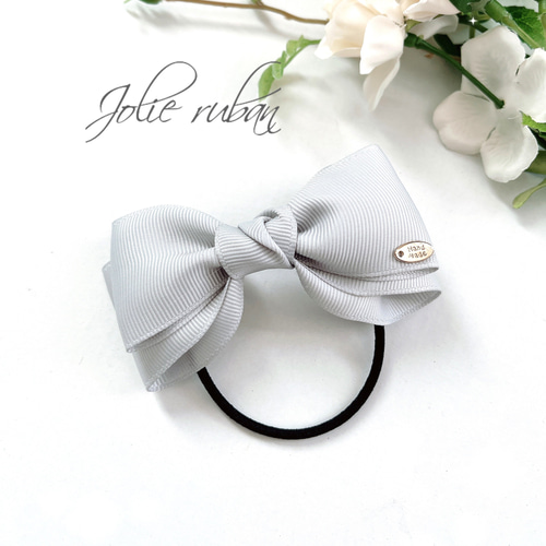 ライトグレー チャーム付き シフトリボン ヘアゴム こども 結婚式 発表  