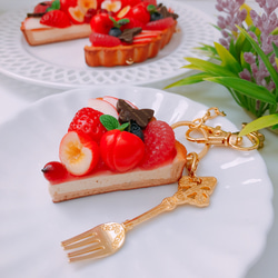 チェリーが主役 カラフル フルーツタルト ♡再販♡ バックチャーム