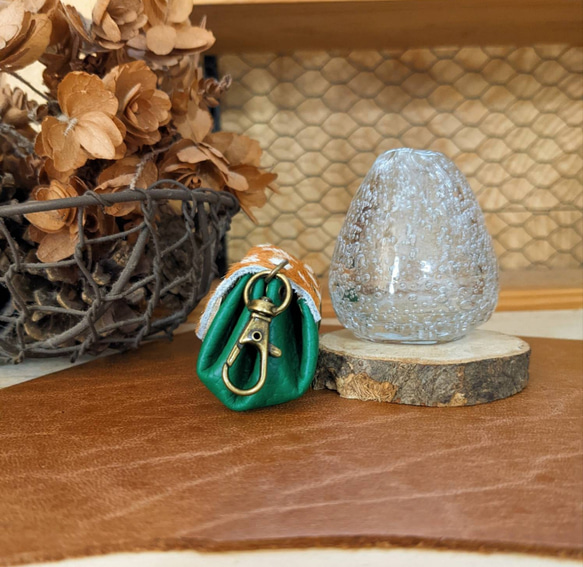 №62＊本革のちっちゃなちっちゃなアコーディオンキーホルダー＊ 