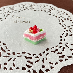 【ミニチュア】ひなまつりケーキ　ミニチュアスイーツ　桃の節句 1枚目の画像