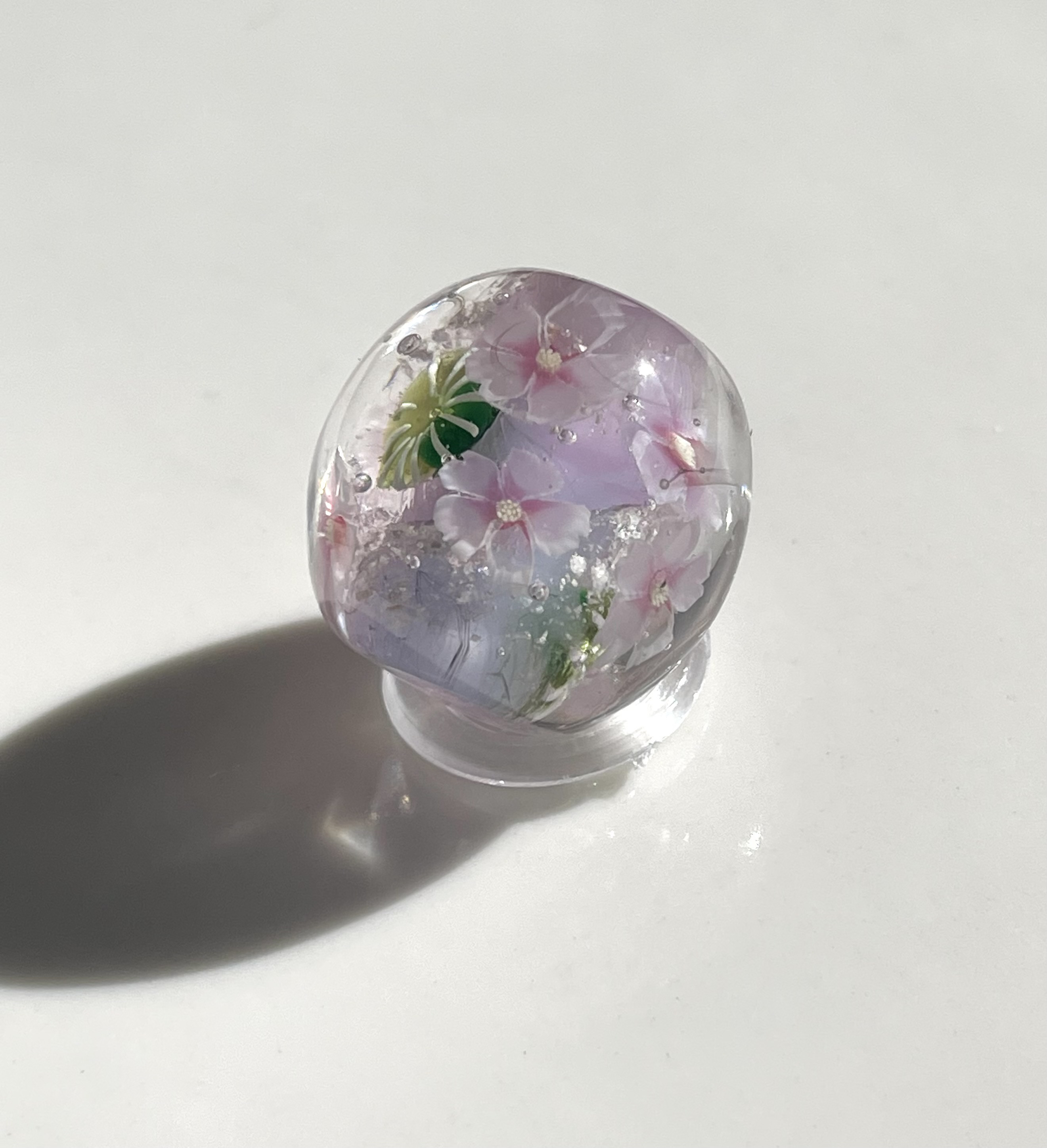 30色から選べるとんぼ玉づくり 期間限定メニュー】季節ならではの特別なデザイン♪/taruhi glass works - じゃらん遊び体験