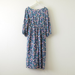 成為「特別一點的我」♡古典花卉圖案長袖連身裙(23s-01) 薰衣草藍 第12張的照片