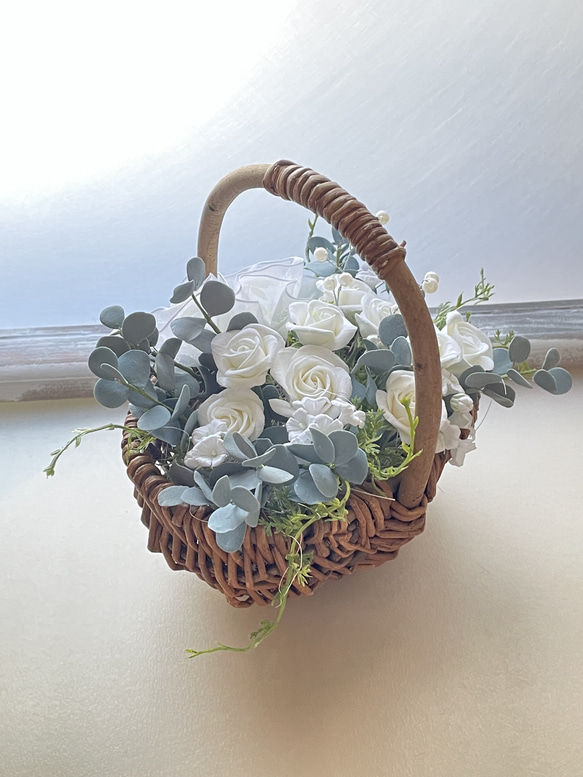 リングピロー   カゴ　クレイフラワー  バラとユーカリとかすみ草と 人気・おすすめ｜使いやすい・旅行におすすめ 品質保証 全国発送 在庫限り